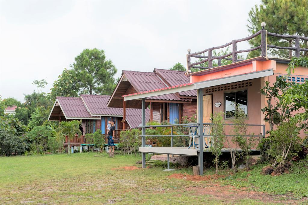 Fufu In Love Cottages & Campground Khao Kho Exterior photo